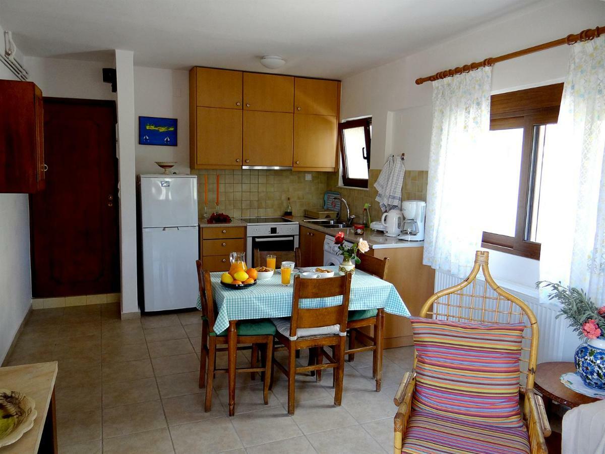 Apartment By The Sea Kato Daratso Buitenkant foto